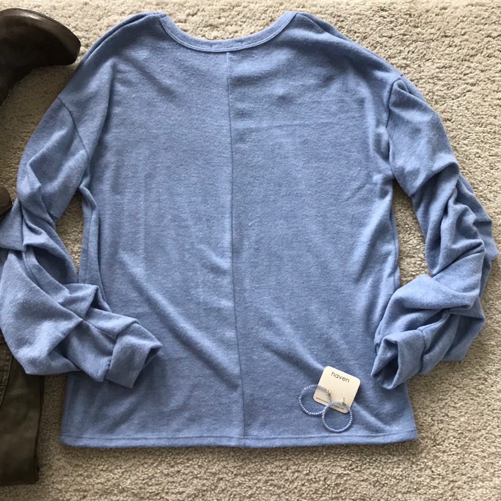 Slouchy Blue Tiered Sleeve Top - Picture 7 of 8